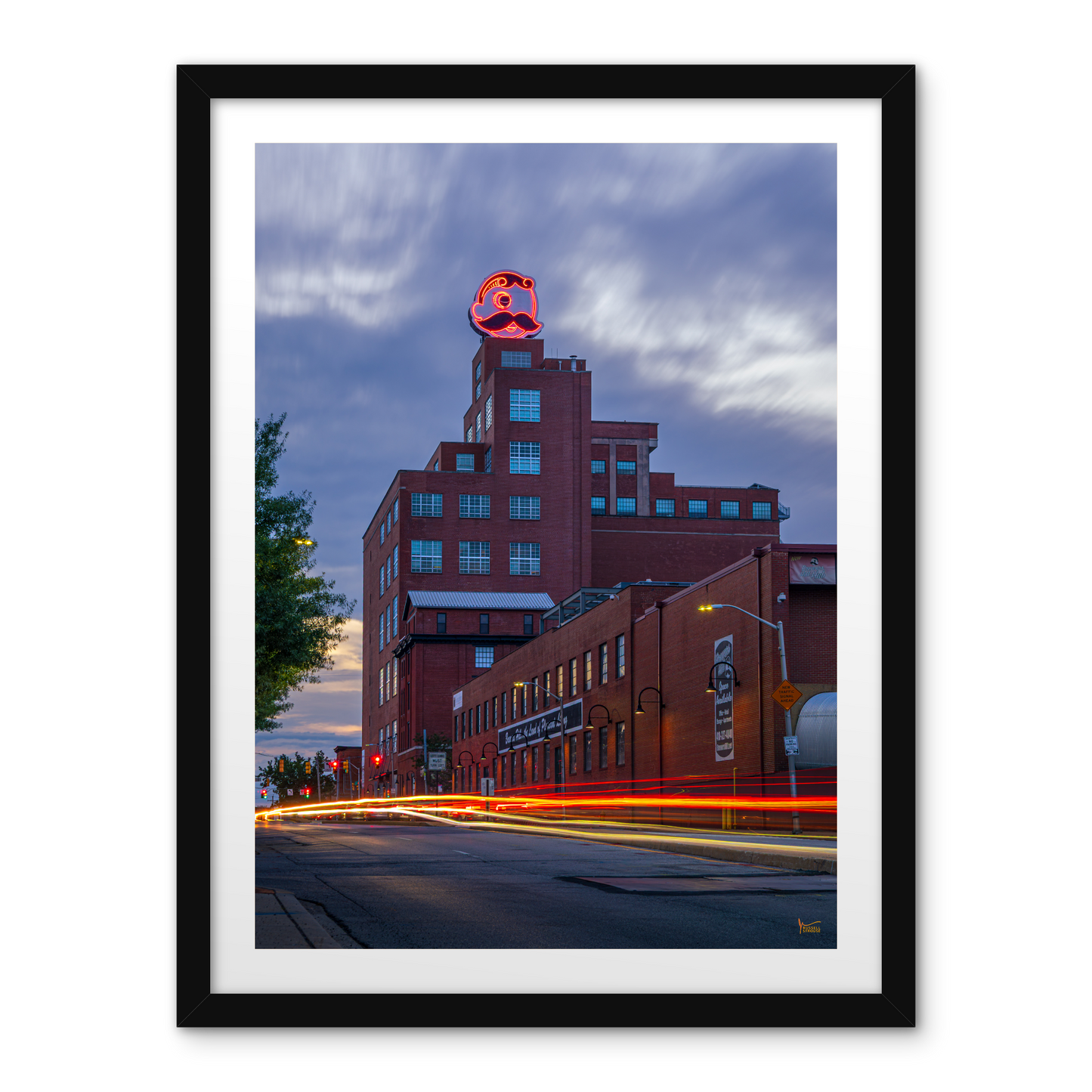 Brewers Hill Natty Boh Glow